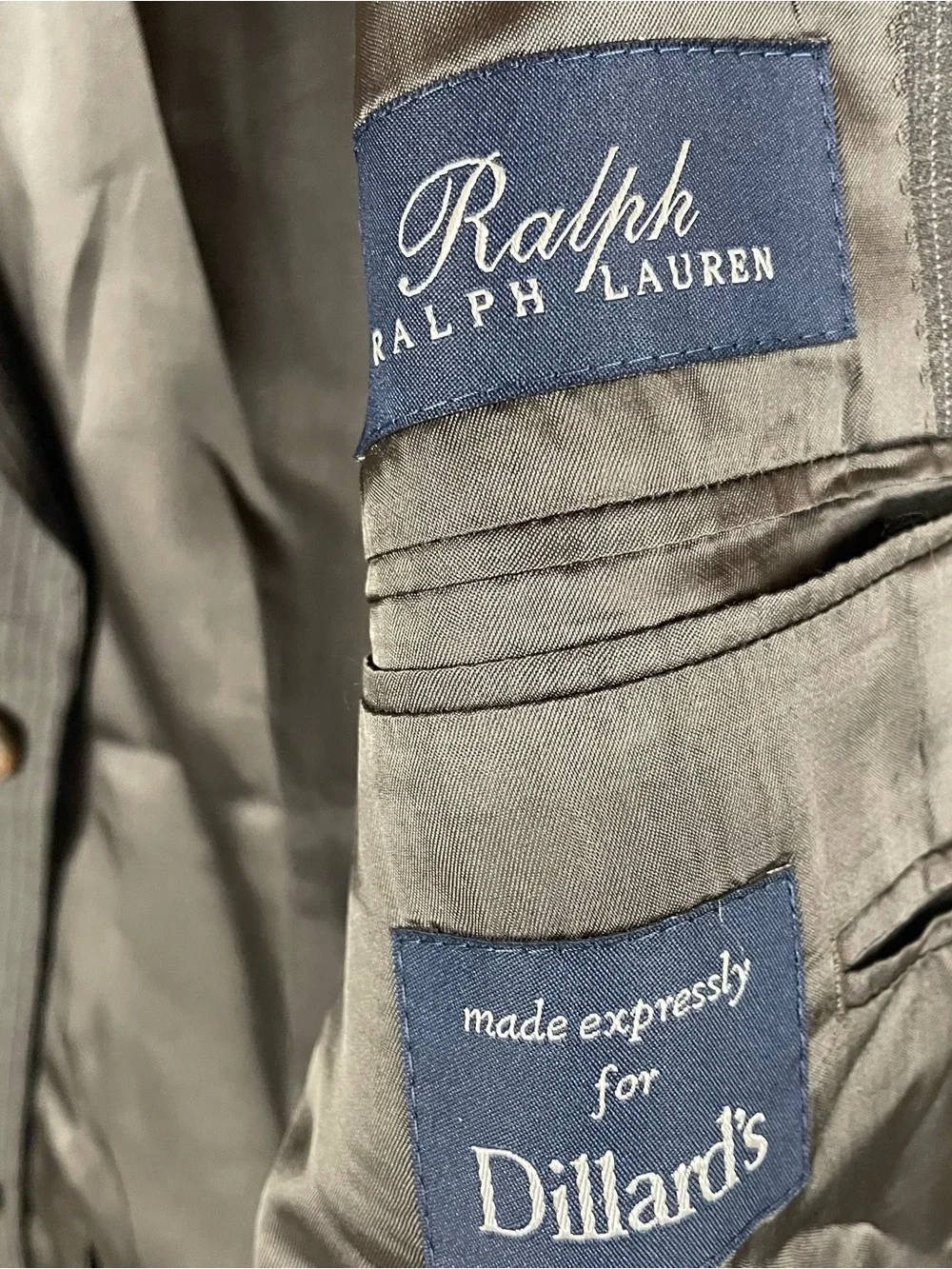 Ralph Lauren Blazer Men’s 44R Grey Pinstripe Wool 2 Button Single Vent R4
